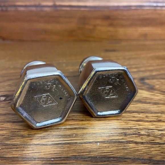 BP Benedict Proctor Silver Plate Salt & Pepper Shakers - Picture 4 of 7